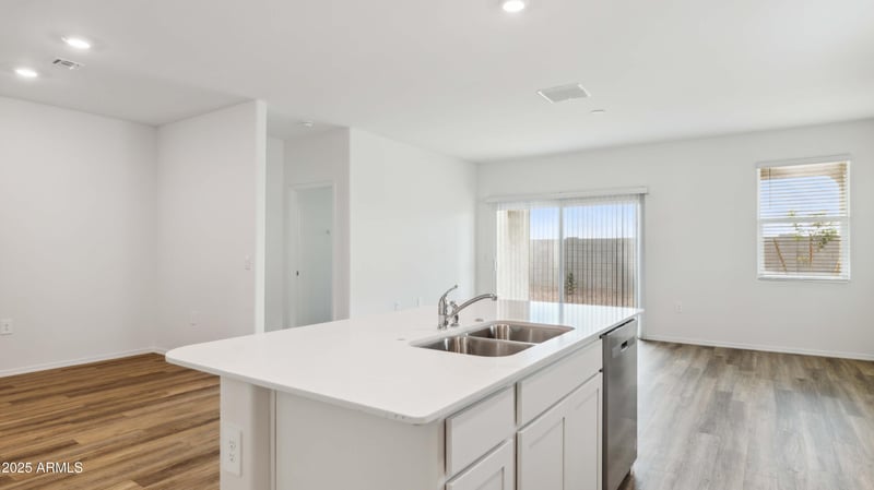 18371 Buckskin Trl, Wittmann, AZ 85361