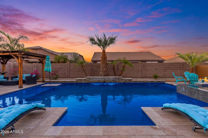 18372 W Paradise Ln, Surprise, AZ 85388