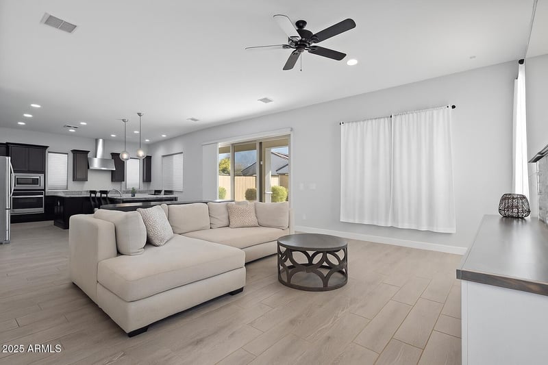 18373 Christy Dr, Surprise, AZ 85388