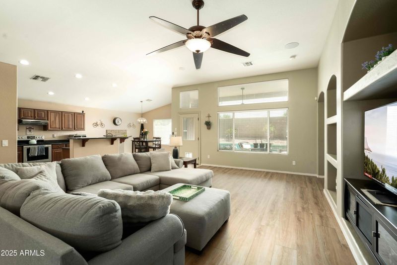 18375 N 59th Dr, Glendale, AZ 85308