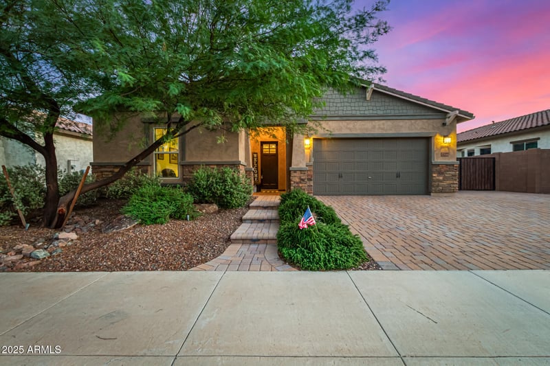 18377 Elm St, Goodyear, AZ 85395