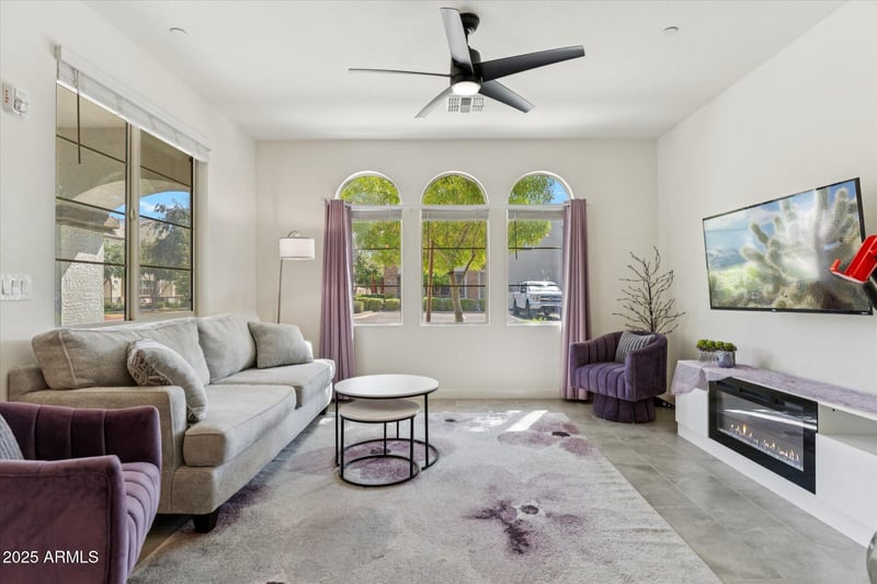 1838 Bridgeport Pw #102, Gilbert, AZ 85295