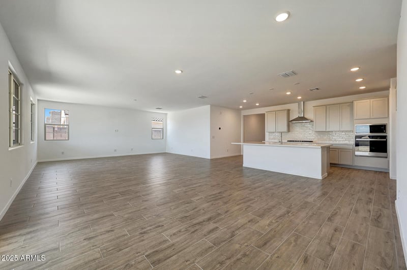 18381 Mohave St, Goodyear, AZ 85338