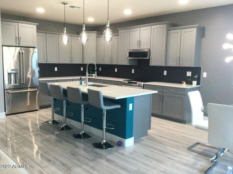 18381 W Robin Ln, Surprise, AZ 85387