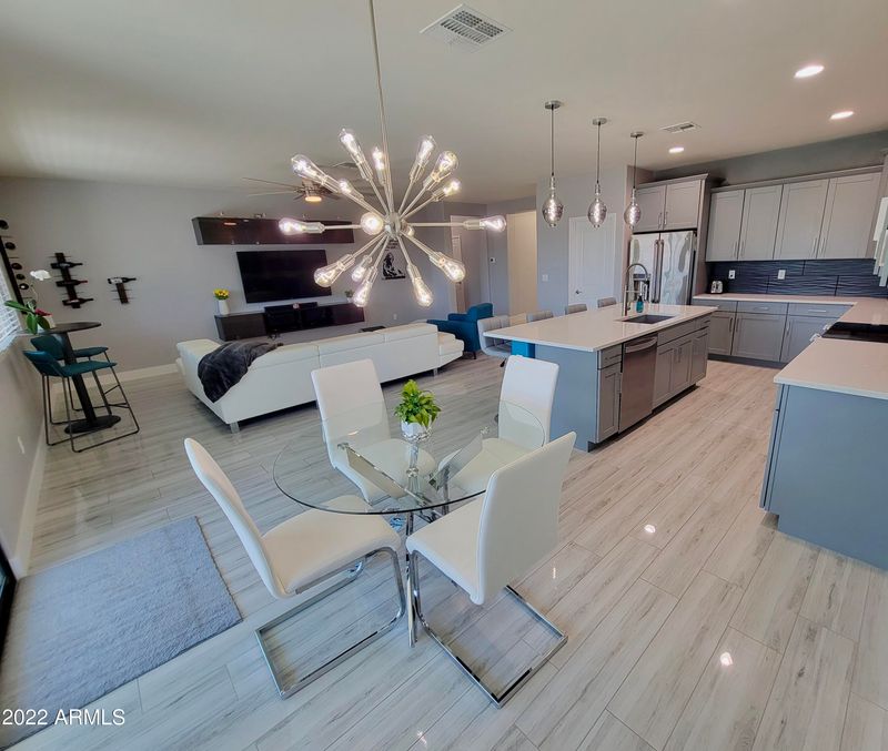 18381 W Robin Ln, Surprise, AZ 85387