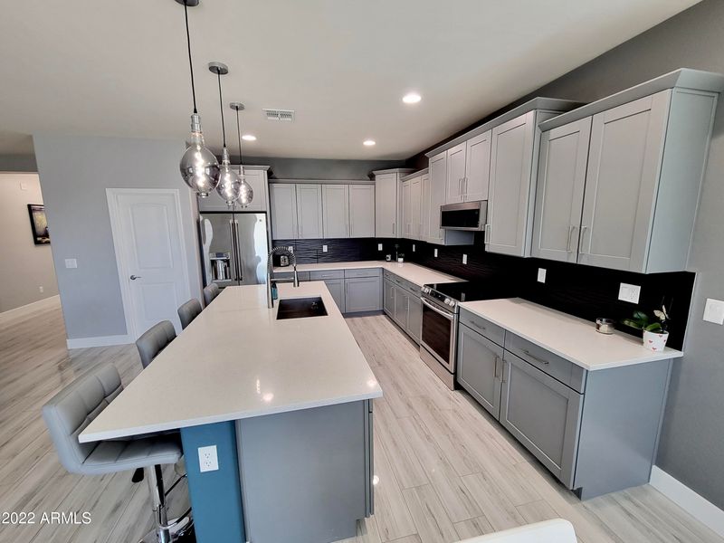 18381 W Robin Ln, Surprise, AZ 85387