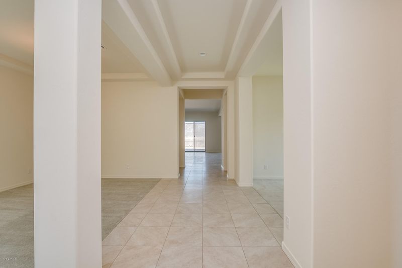 18384 W Thunderhill Pl, Goodyear, AZ 85338