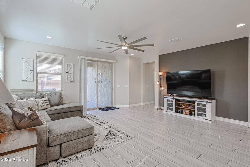 18386 W Illini St, Goodyear, AZ 85338