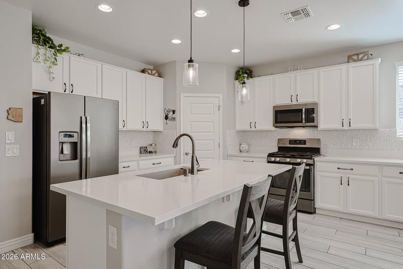 18386 W Illini St, Goodyear, AZ 85338