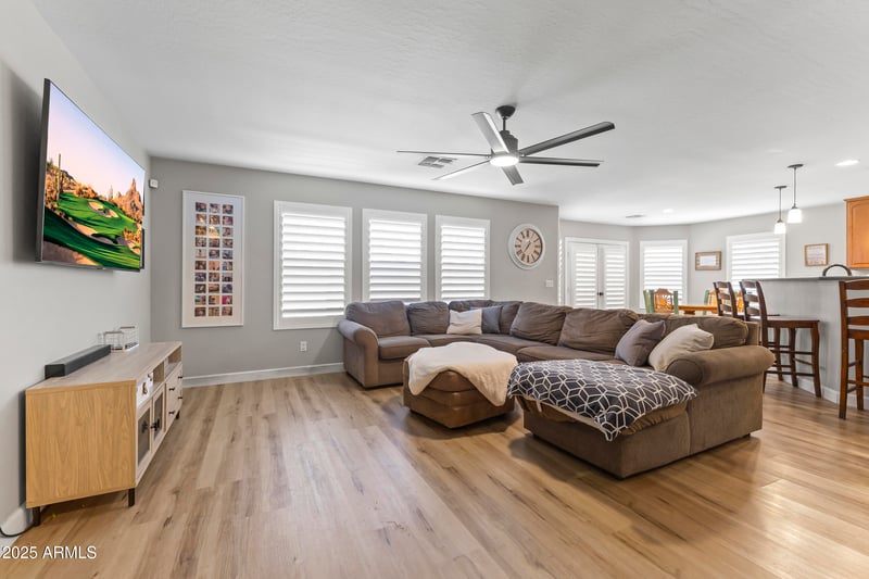 18390 Hayden Dr, Surprise, AZ 85374