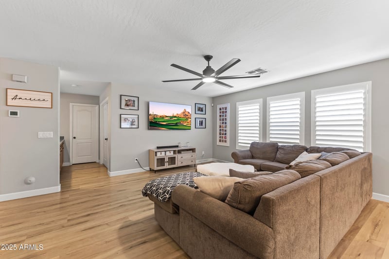 18390 Hayden Dr, Surprise, AZ 85374