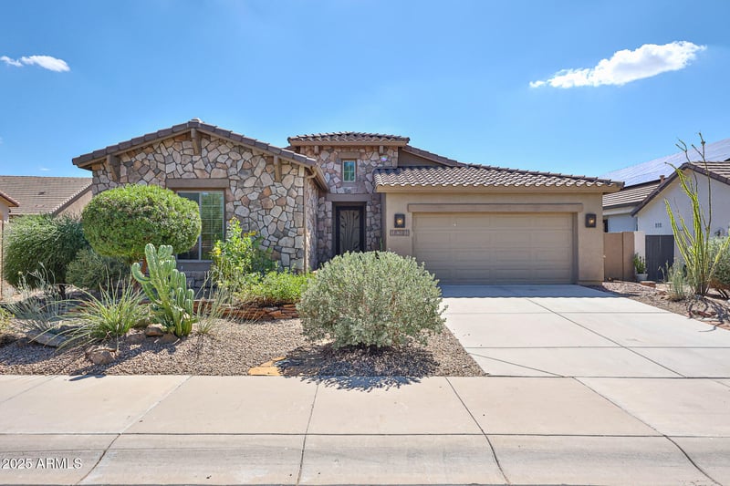 18391 Verdin Rd, Goodyear, AZ 85338