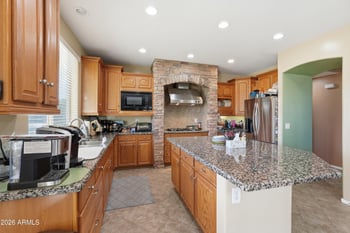 18391 W Port Royale Ln, Surprise, AZ 85388
