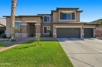 18391 W Port Royale Ln, Surprise, AZ 85388
