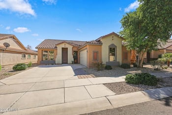 18391 W Stinson Dr, Surprise, AZ 85374