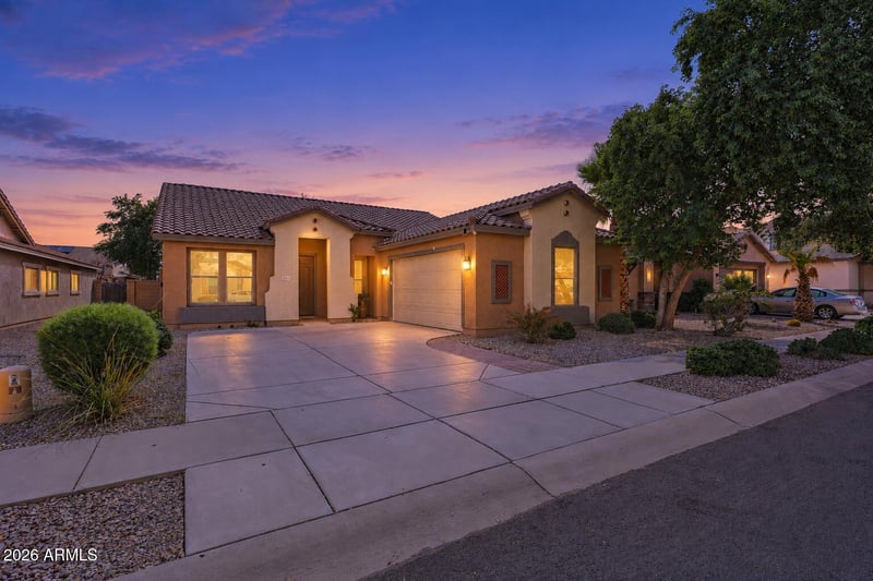 18391 W Stinson Dr, Surprise, AZ 85374