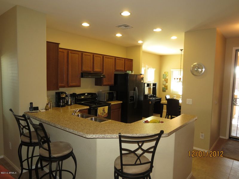 184 W Stanley Ave, San Tan Valley, AZ 85140