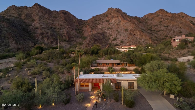 1840 Cinnabar Ave, Phoenix, AZ 85020