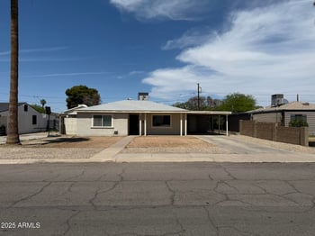 1840 Clarendon Ave, Phoenix, AZ 85016