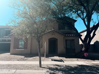 1840 Falcon Dr, Gilbert, AZ 85295