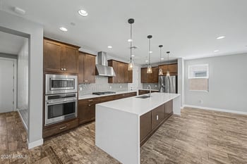 1840 Follett Way, Gilbert, AZ 85295