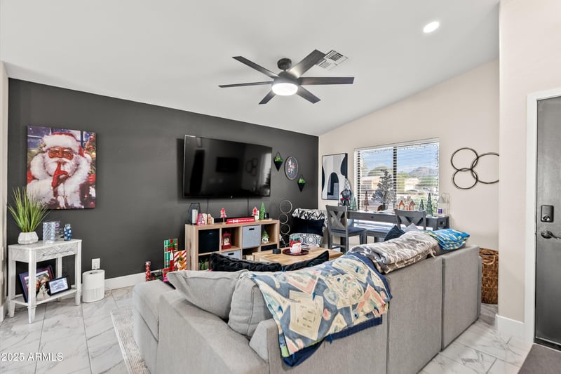 1840 Pinto Dr, Apache Junction, AZ 85120