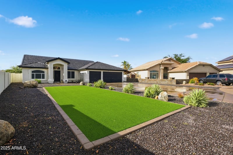 1840 Rowen Cir, Mesa, AZ 85207