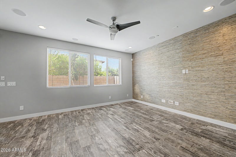 1840 Follett Way, Gilbert, AZ 85295