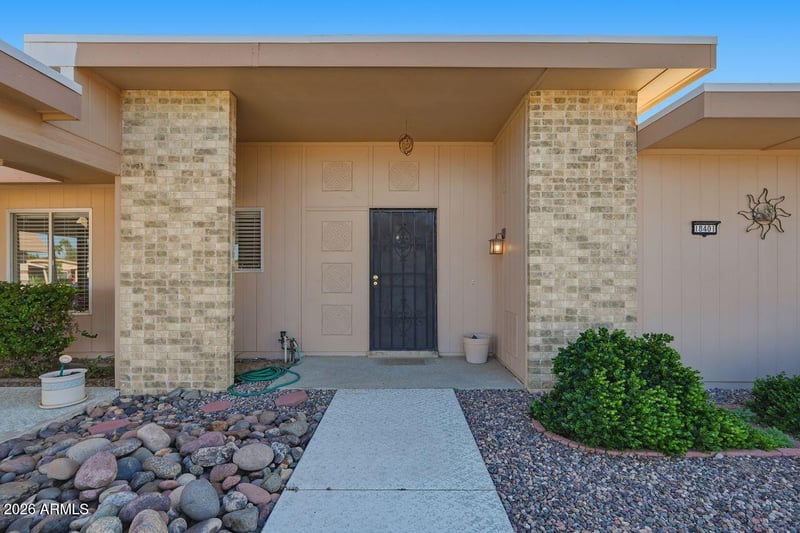 18401 108th Dr, Sun City, AZ 85373
