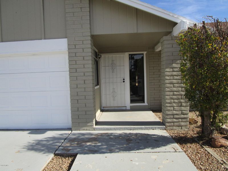 18401 N 45th Dr, Glendale, AZ 85308