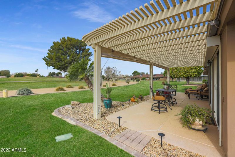 18402 N 99th Dr, Sun City, AZ 85373