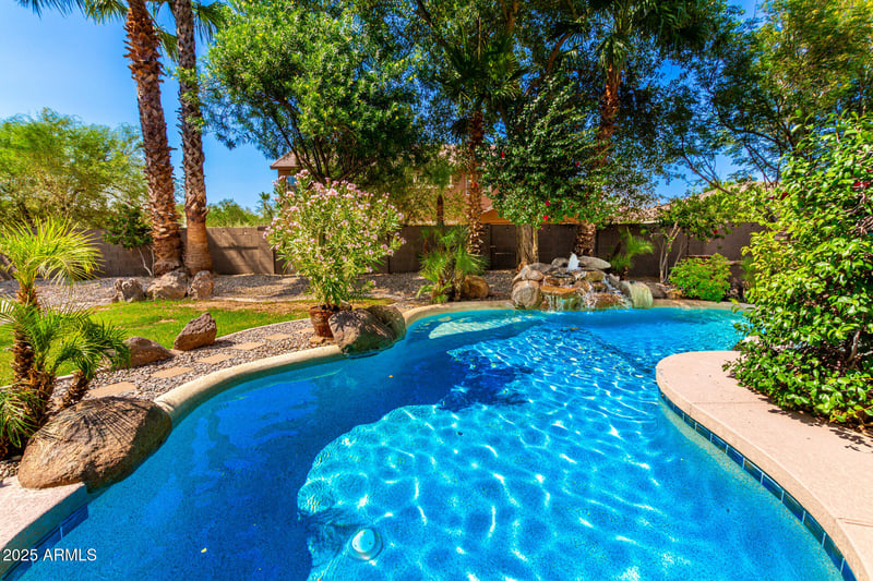 18402 Oak Hill Ln, Queen Creek, AZ 85142