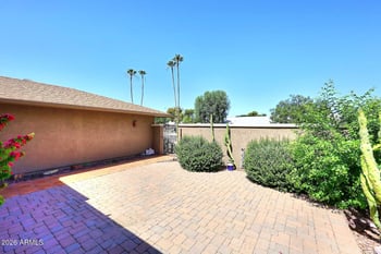 18403 N Conestoga Dr, Sun City, AZ 85373