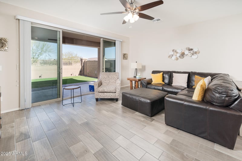 18406 Sunbelt Dr, Surprise, AZ 85374