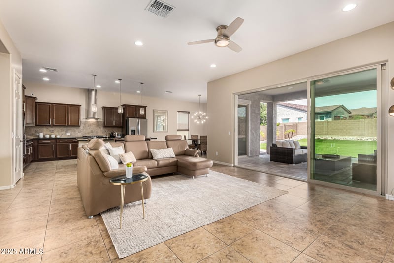 18406 Verbena Dr, Goodyear, AZ 85338