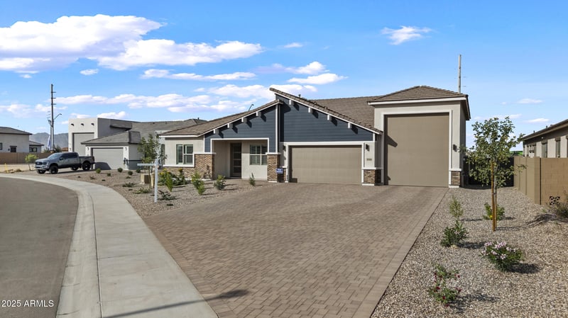 18408 Yavapai St, Goodyear, AZ 85338