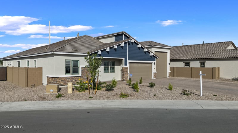 18408 Yavapai St, Goodyear, AZ 85338