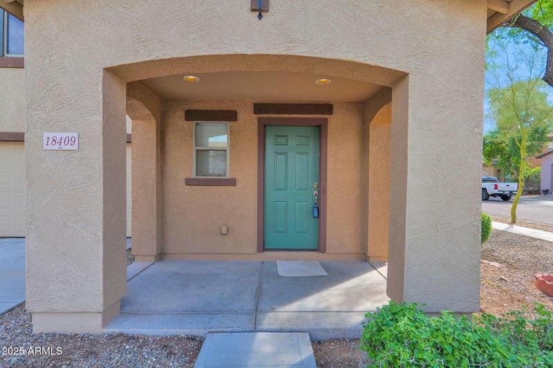 18409 Dawn Dr, Surprise, AZ 85374