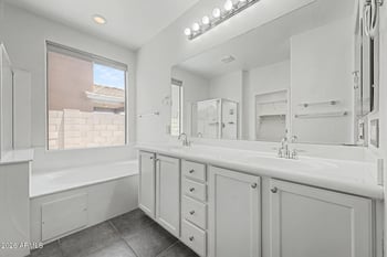 1841 E Dubois Ave, Gilbert, AZ 85298