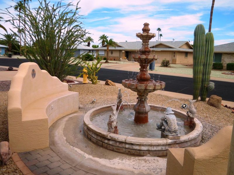 18410 N 97th Ave, Sun City, AZ 85373