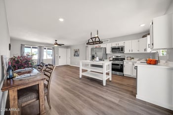 18415 33rd Ave, Phoenix, AZ 85053