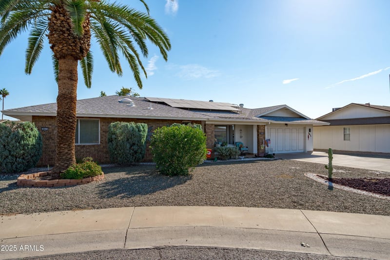 18415 97th Dr, Sun City, AZ 85373