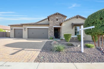 18415 Wolf St, Goodyear, AZ 85395