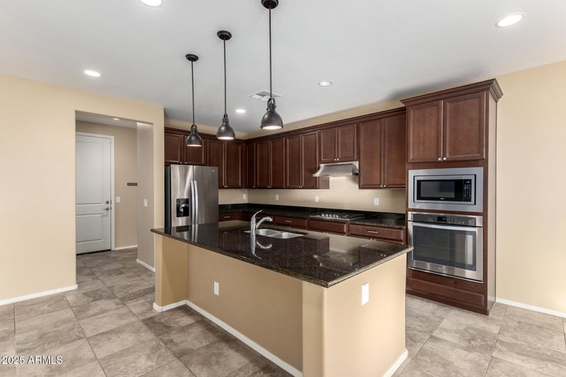 18417 Elm St, Goodyear, AZ 85395