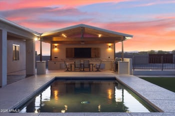 1842 Mesquite St, Phoenix, AZ 85086