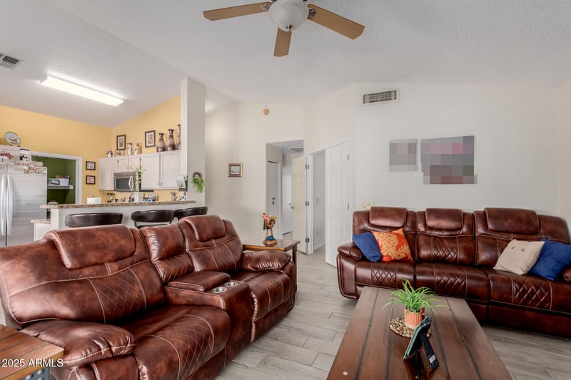 1842 Riviera Dr, Chandler, AZ 85249