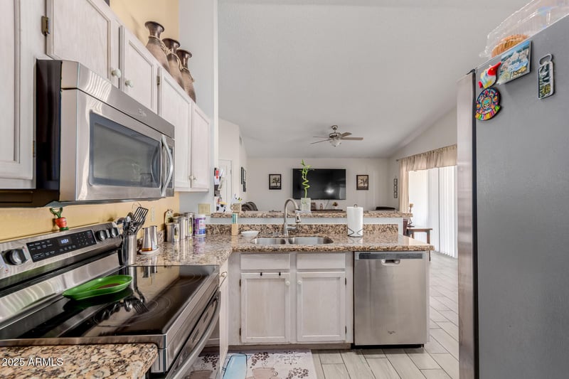 1842 Riviera Dr, Chandler, AZ 85249