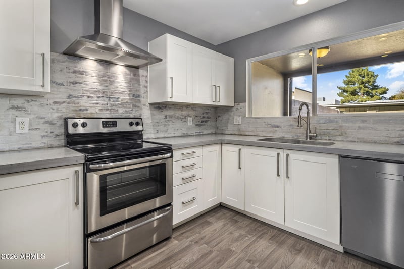 1842 Marlette Ave, Phoenix, AZ 85015