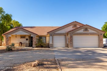 18420 Navajo Dr, Queen Creek, AZ 85142