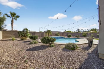 18421 Mauna Loa Ln, Surprise, AZ 85388
